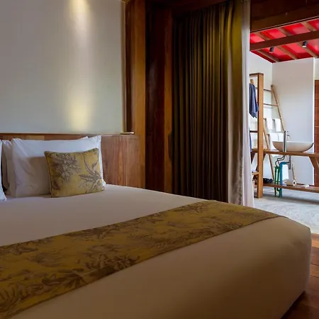 Island Center Point Hotel Koh Rong Sanloem Exterior photo