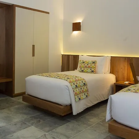 Island Center Point Hotel Koh Rong Sanloem Exterior photo