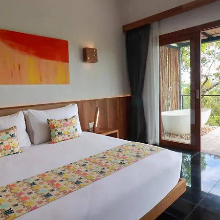 Island Center Point Hotel Koh Rong Sanloem Exterior photo